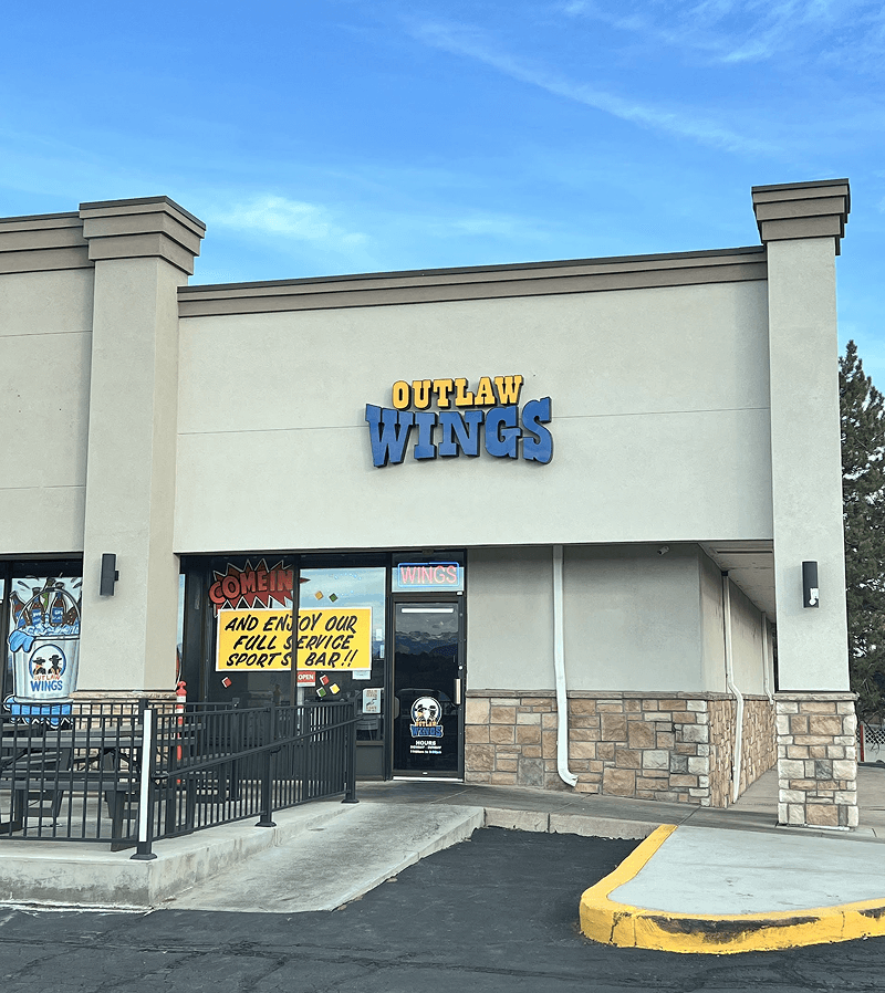 Outlaw Wings restaurant